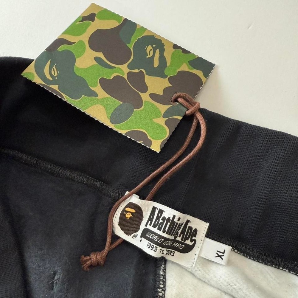 BAPE Joggers - Picture 4 of 8